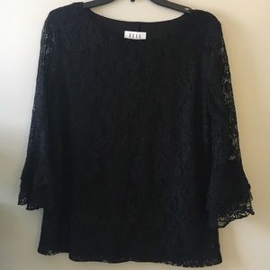 ELLE bell-sleeve, lace top